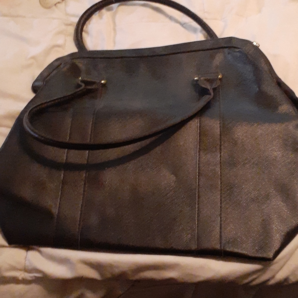Estee Lauder large tote w/zipper closure